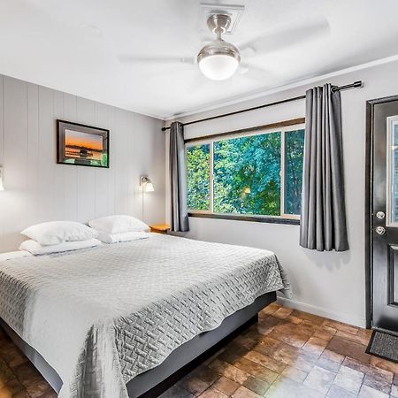 Mount Olympus Suite, Room 9 At Mount Walker Inn Quilcene Экстерьер фото