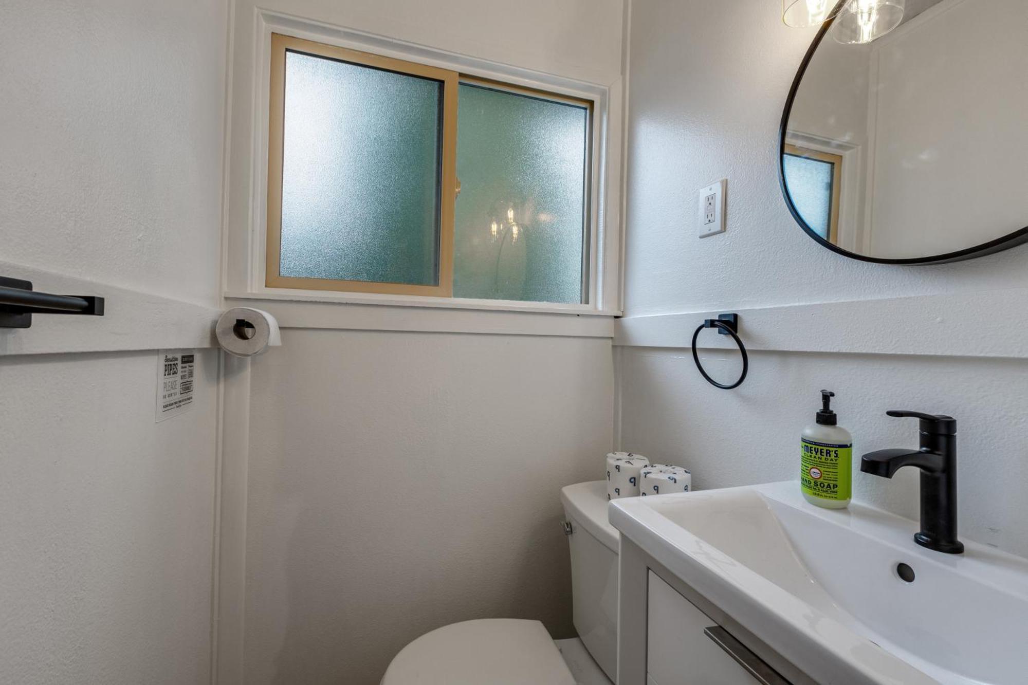Mount Olympus Suite, Room 9 At Mount Walker Inn Quilcene Экстерьер фото