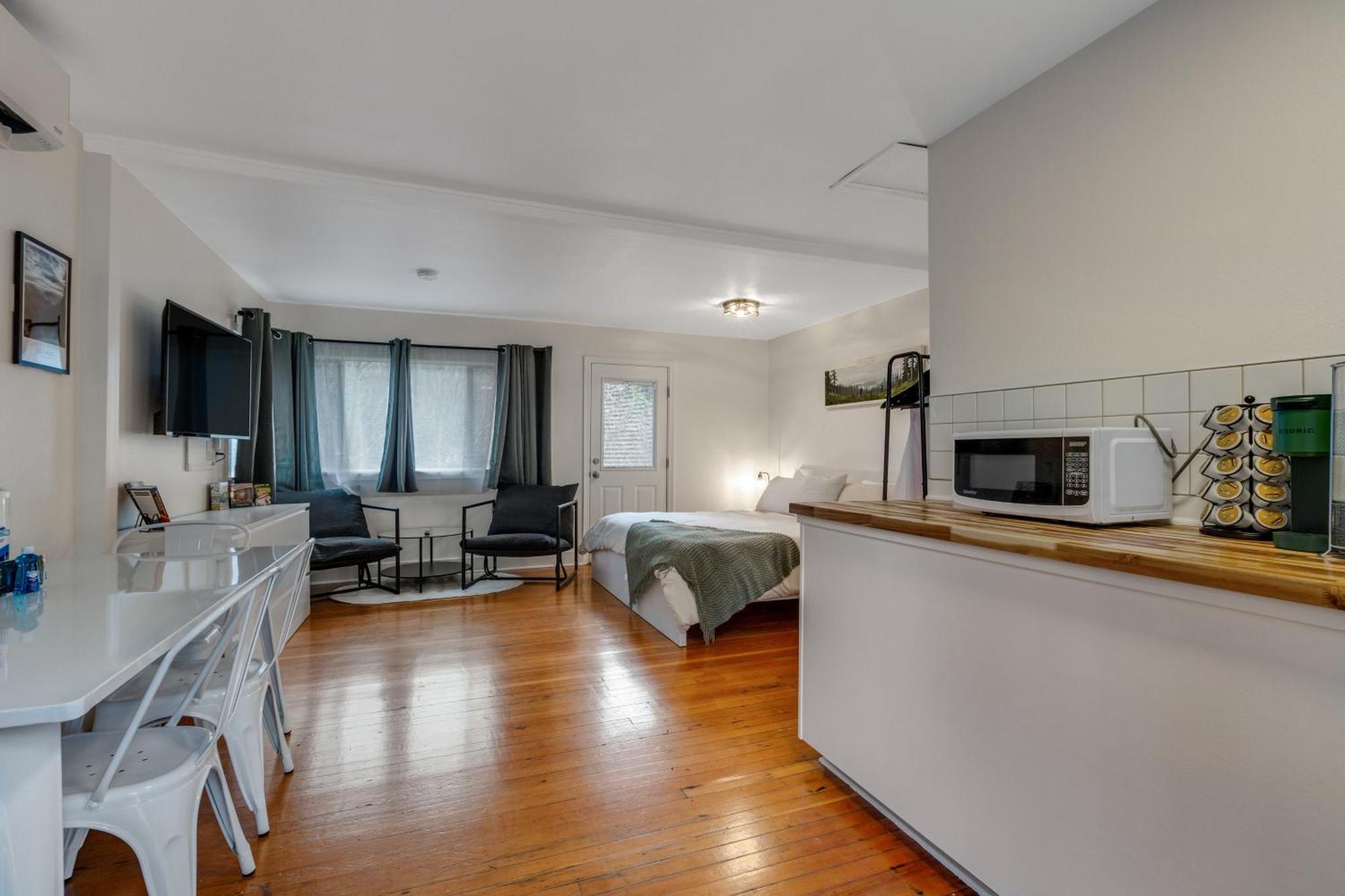 Mount Olympus Suite, Room 9 At Mount Walker Inn Quilcene Экстерьер фото